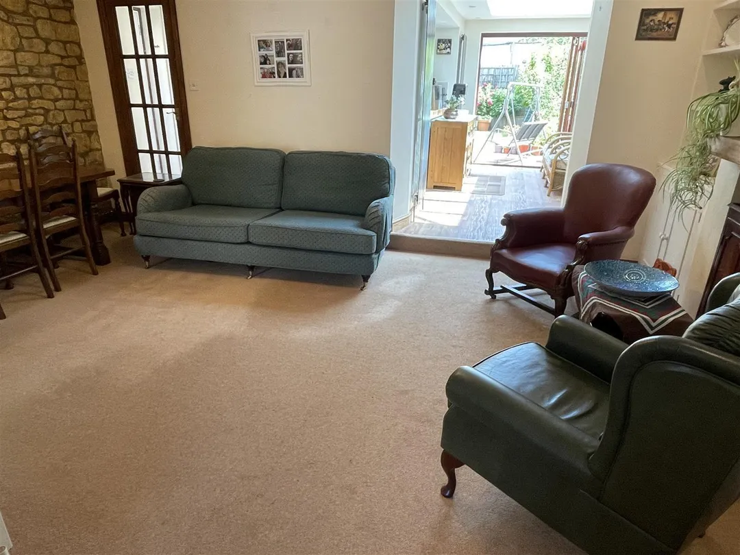 https://mr0.homeflow-assets.co.uk/files/photo/image/47716/6653/_x_/ZVZQwOYV8USSkL9hjQsU7A.jpg