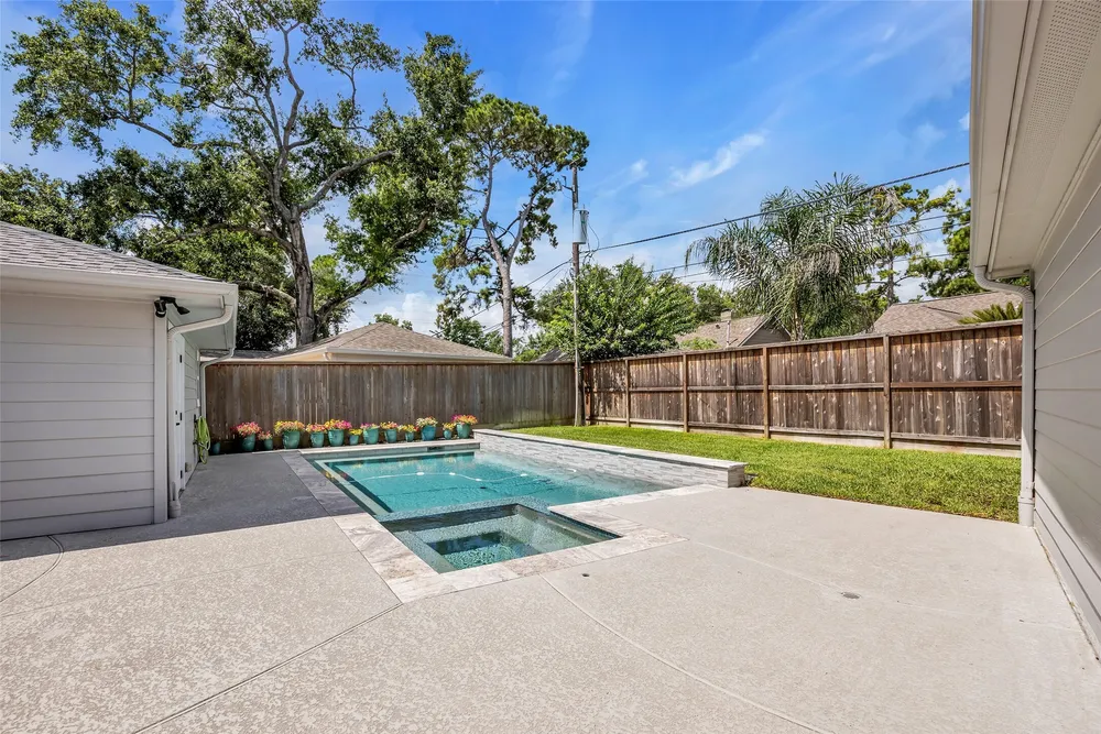 2511 Palo Pinto Dr, Houston, TX 77080
