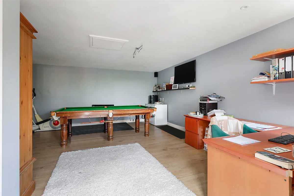 Cooper Walk, St. Johns, Redhill, Surrey, RH1
