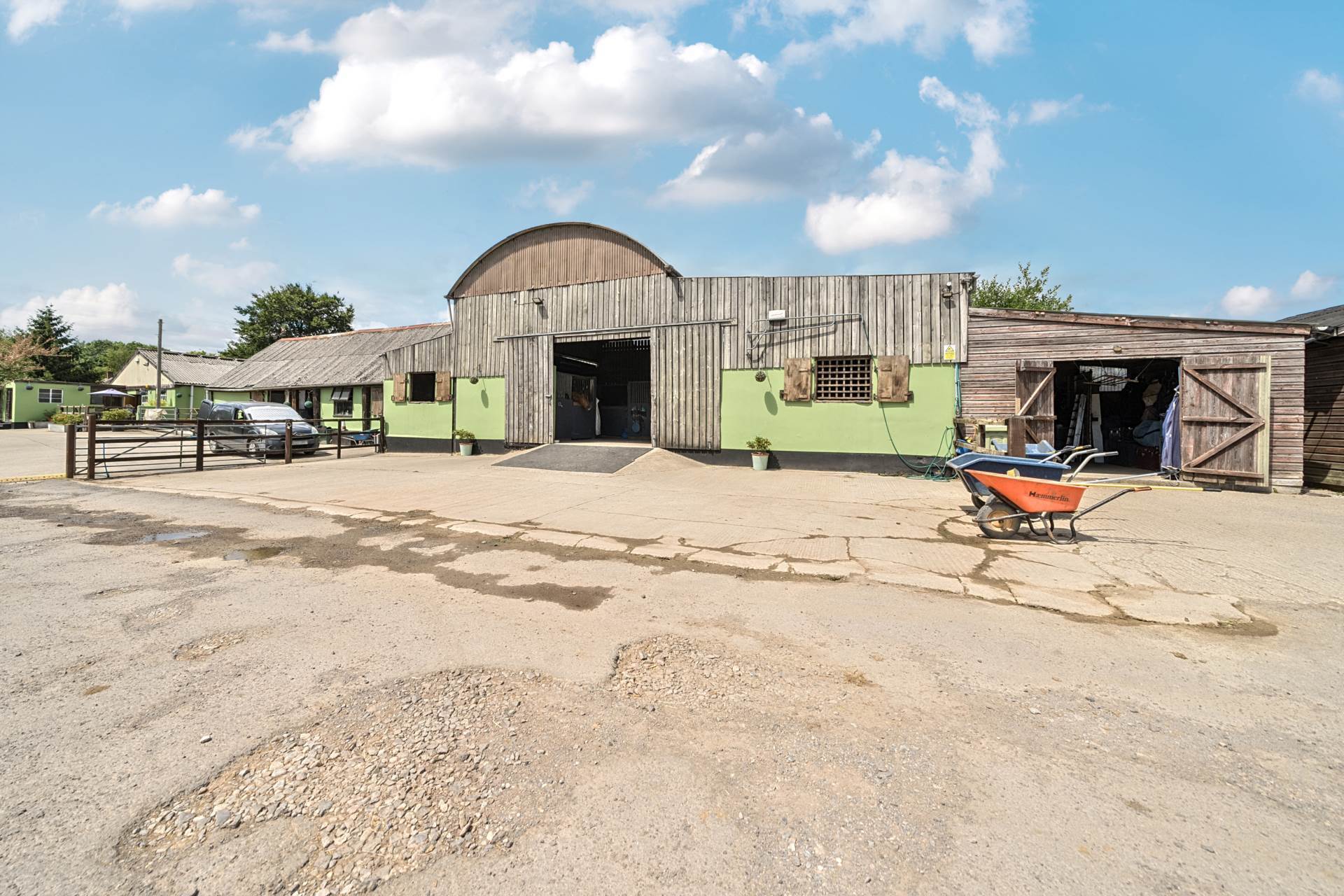 Eccliffe, Dorset, Equestrian 27 Acres Image 25