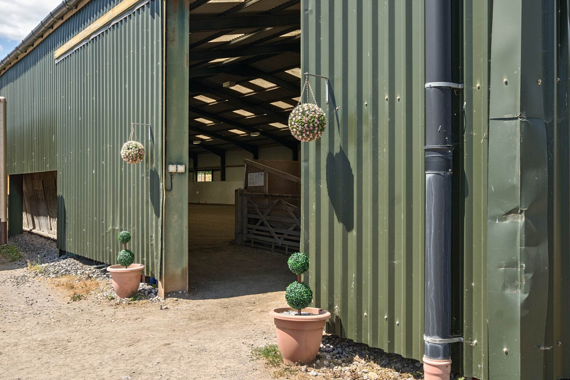 Eccliffe, Dorset, Equestrian 27 Acres Image 32