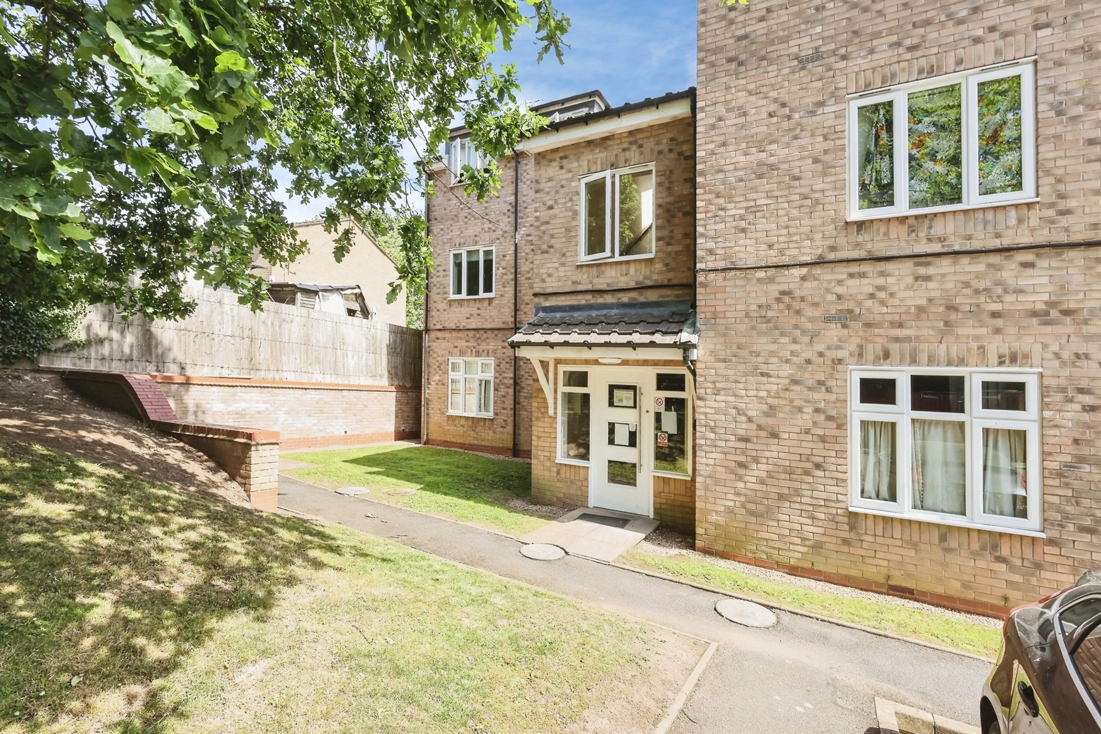 Property photo 0