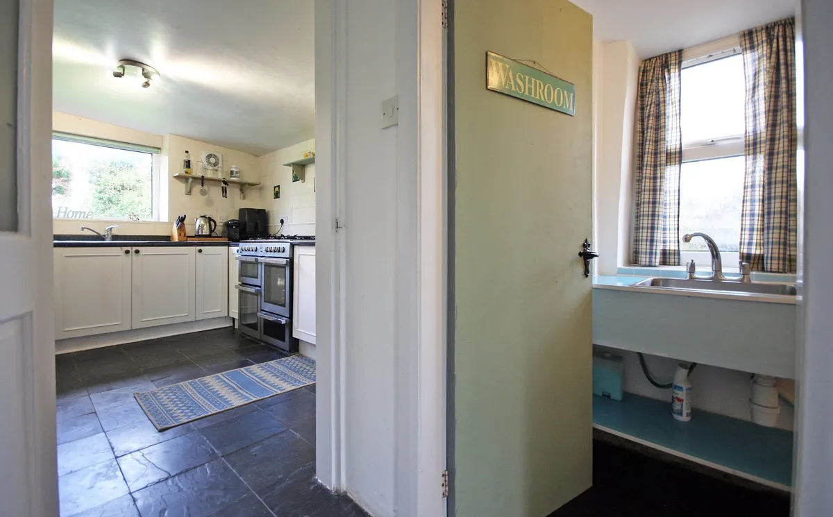 Penysarn, Isle of Anglesey, LL69