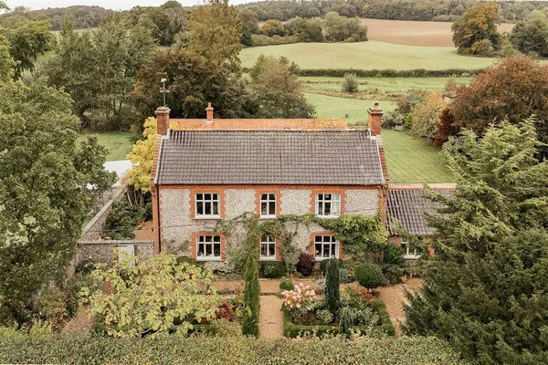 Blakeney Road, Letheringsett, NR25 photo 1