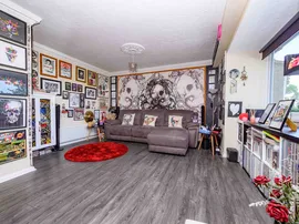 Caernarvon Close, Hemel Hempstead thumb 3