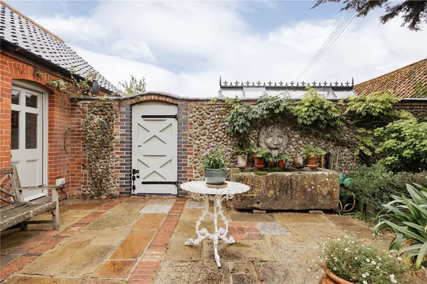 Blakeney Road, Letheringsett, NR25 photo 28