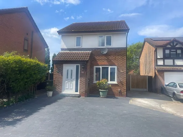 Fleetwood Close, WA5 2UZ