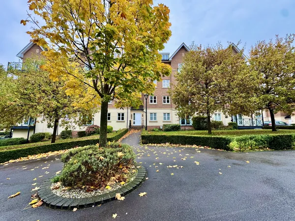 Viridian Square, Aylesbury, HP19