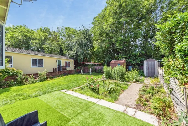 Brook Meadow, Wroughton, Swindon, Wil...