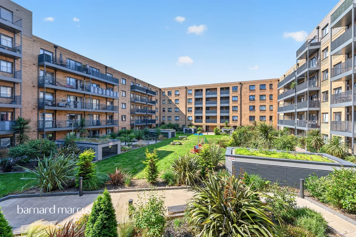 Powdermill Close, New Malden