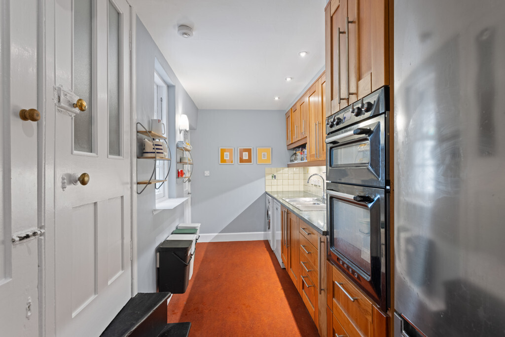 3 Findhorn Place, The Grange, Edinburgh, EH9 2JR Image 16