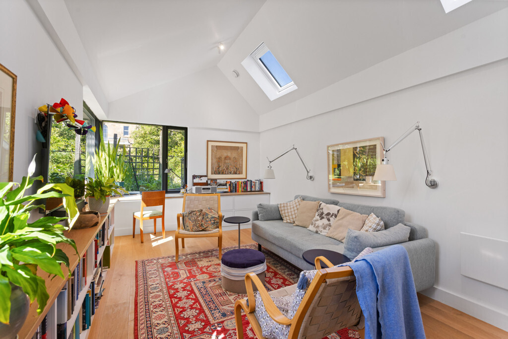 3 Findhorn Place, The Grange, Edinburgh, EH9 2JR Image 21
