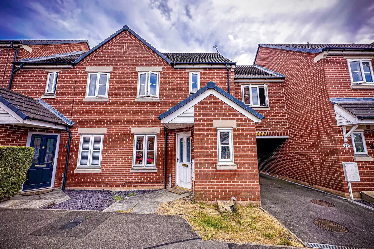 Manrico Drive, LINCOLN