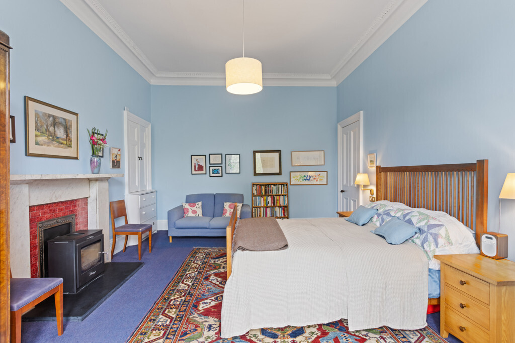 3 Findhorn Place, The Grange, Edinburgh, EH9 2JR Image 38