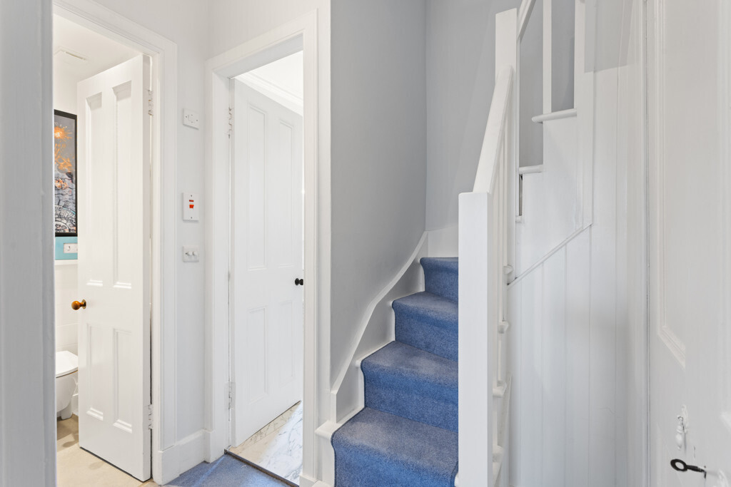3 Findhorn Place, The Grange, Edinburgh, EH9 2JR Image 49