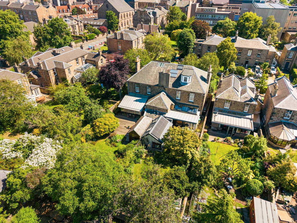 3 Findhorn Place, The Grange, Edinburgh, EH9 2JR Image 69