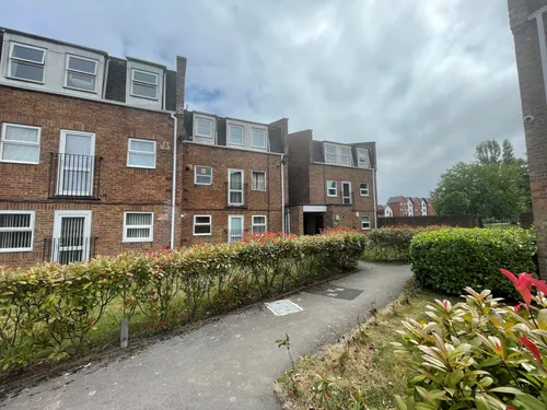 Broughton Grange, SWINDONphoto