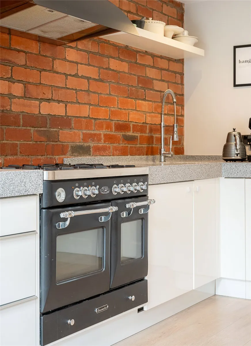 Brookside, Collingham, LS22