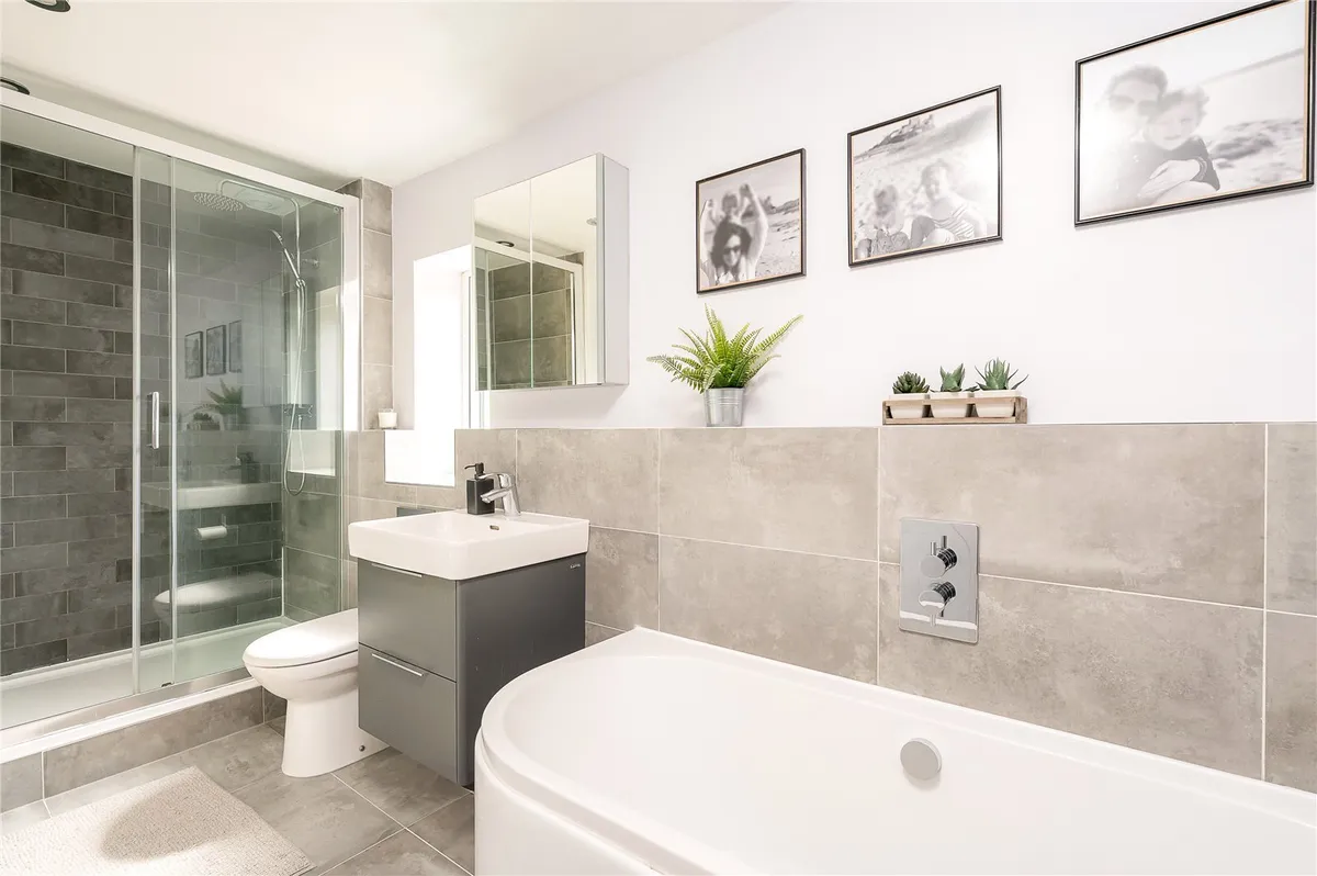 Brookside, Collingham, LS22