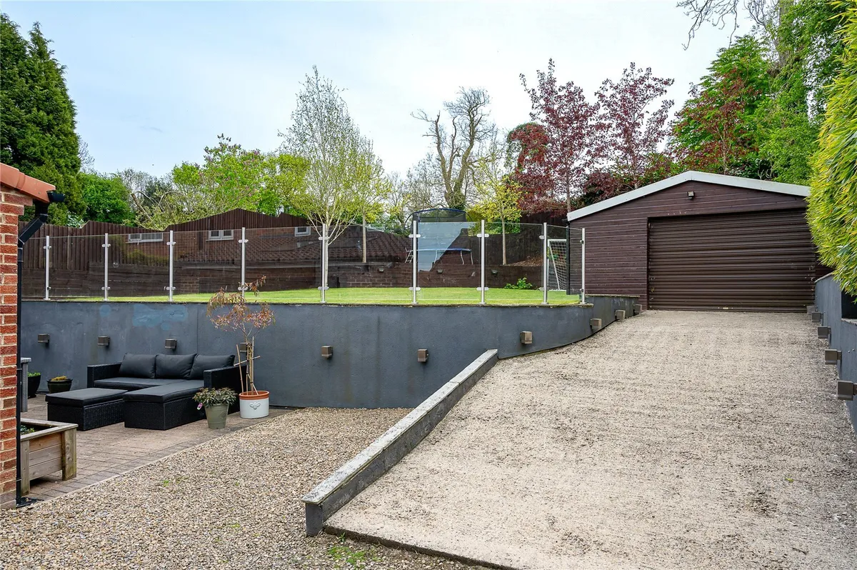 Brookside, Collingham, LS22