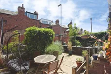 Morris Grove, Leeds
