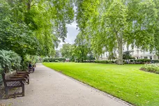 St George's Square, London, SW1V photo 1