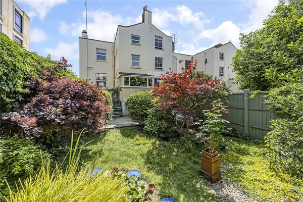 Bath Road, Cheltenham, GL53 photo 3