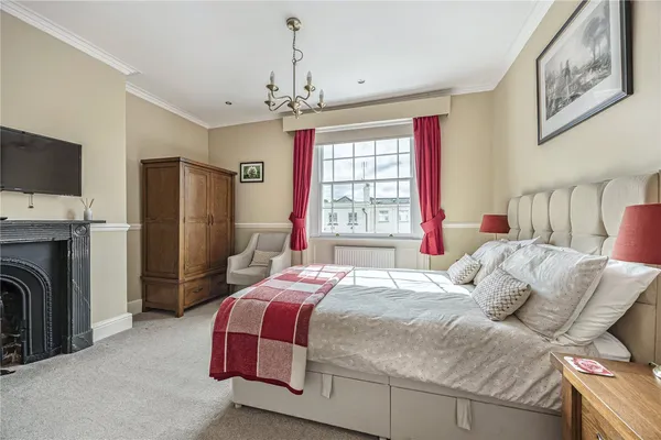 Bath Road, Cheltenham, GL53 photo 20