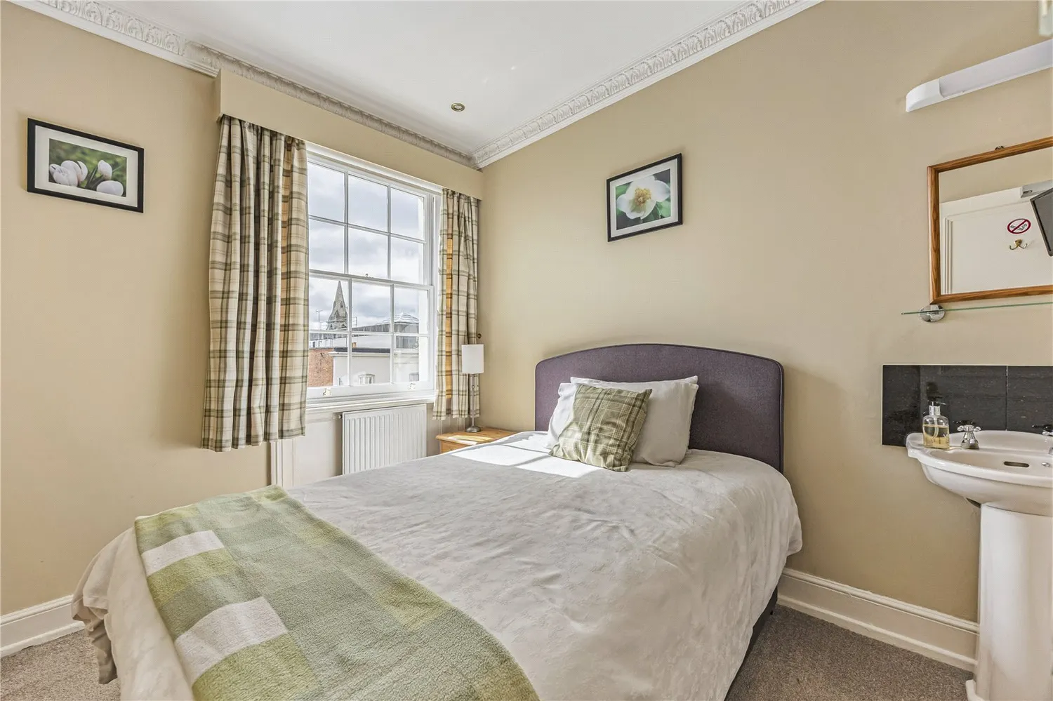 Bath Road, Cheltenham, GL53 photo 23