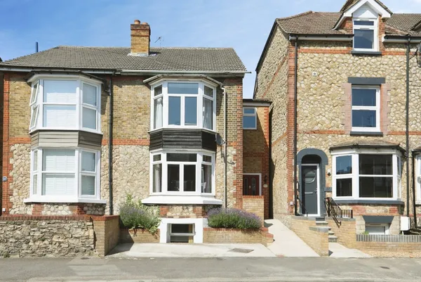Holland Road, Maidstone, Kent, ME14