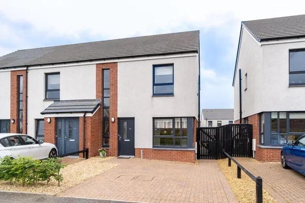 42 Kintyre Avenue, Ayr