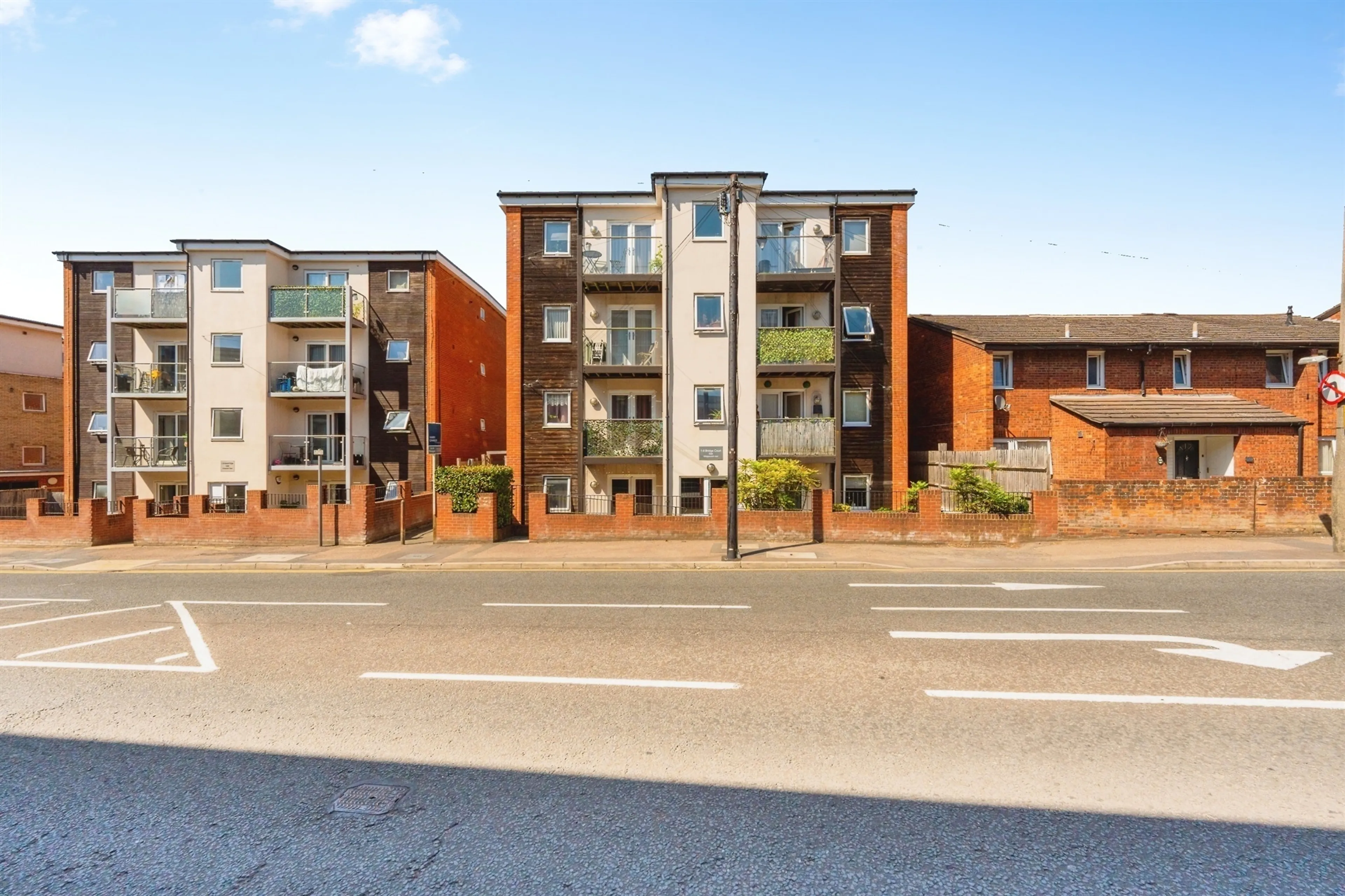 Property photo 0