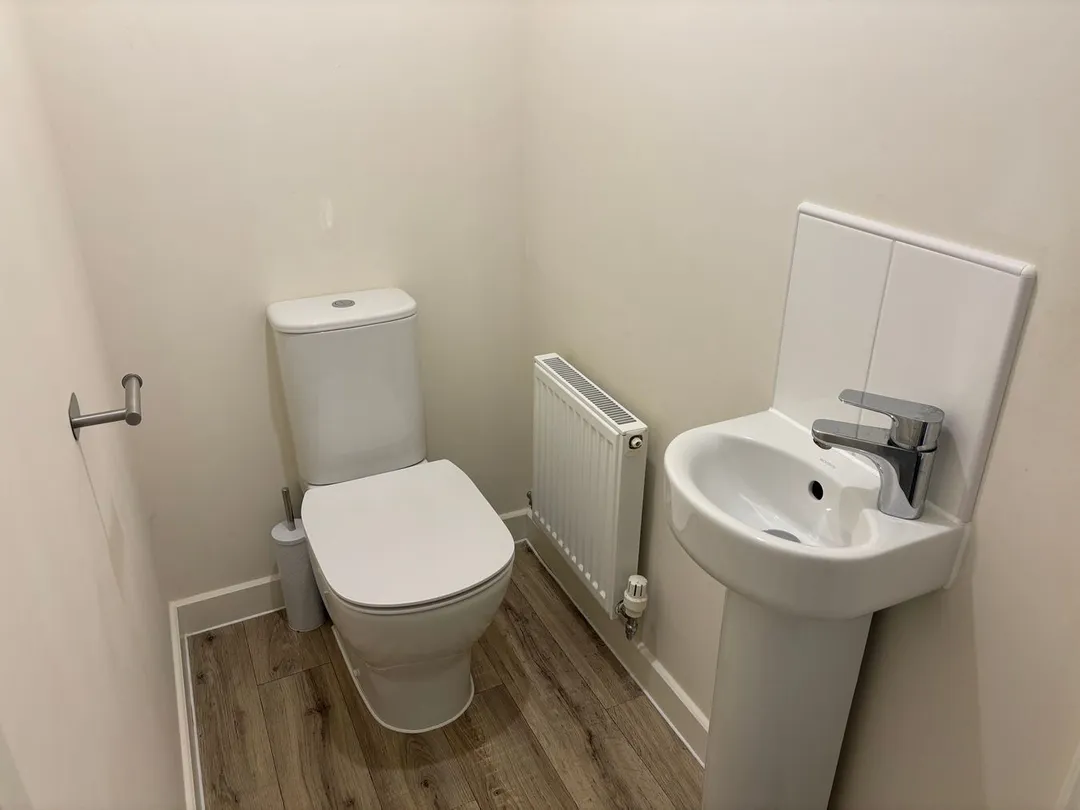 https://mr0.homeflow-assets.co.uk/files/photo/image/47727/4478/_x_/52900145.jpg