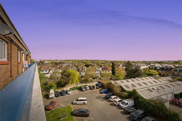 Cambridge Gardens, Kingston upon Tham...