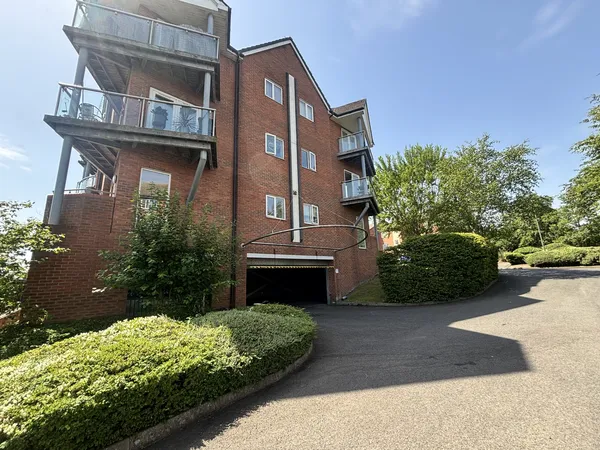 Waterfront Way, Walsall, WS2