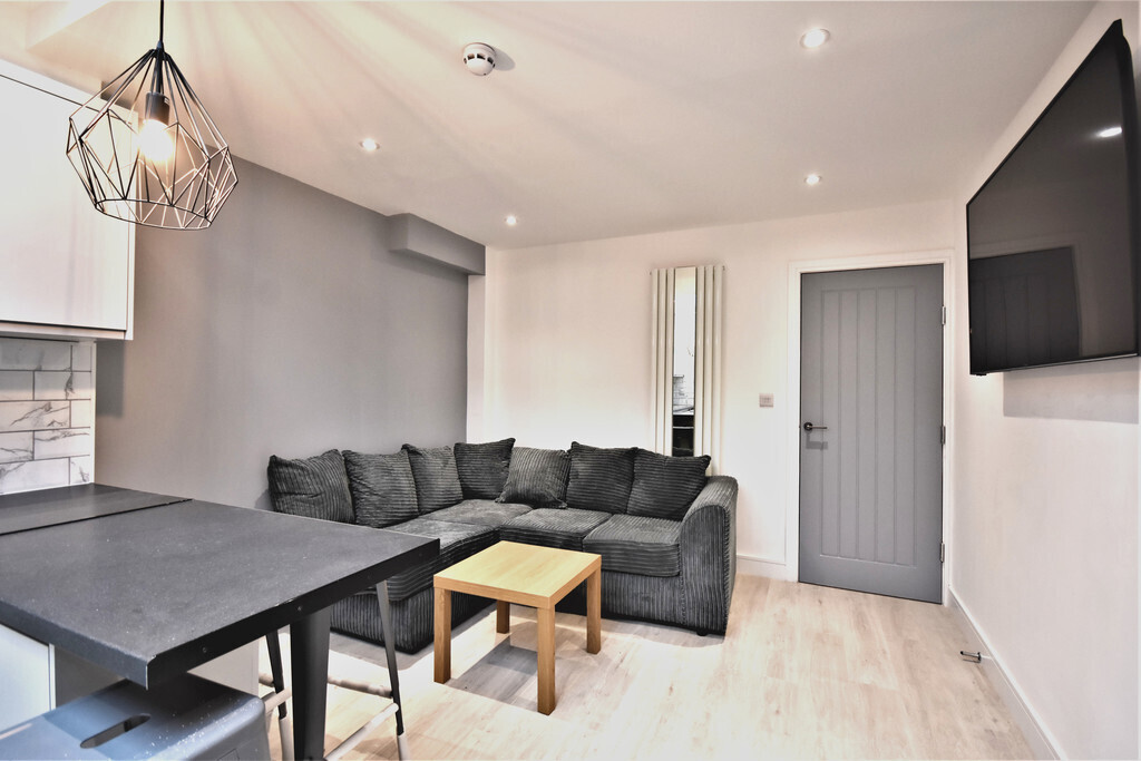 Room 4 of 5, Marlborough Road, Coventry, CV2 4EN Image 2