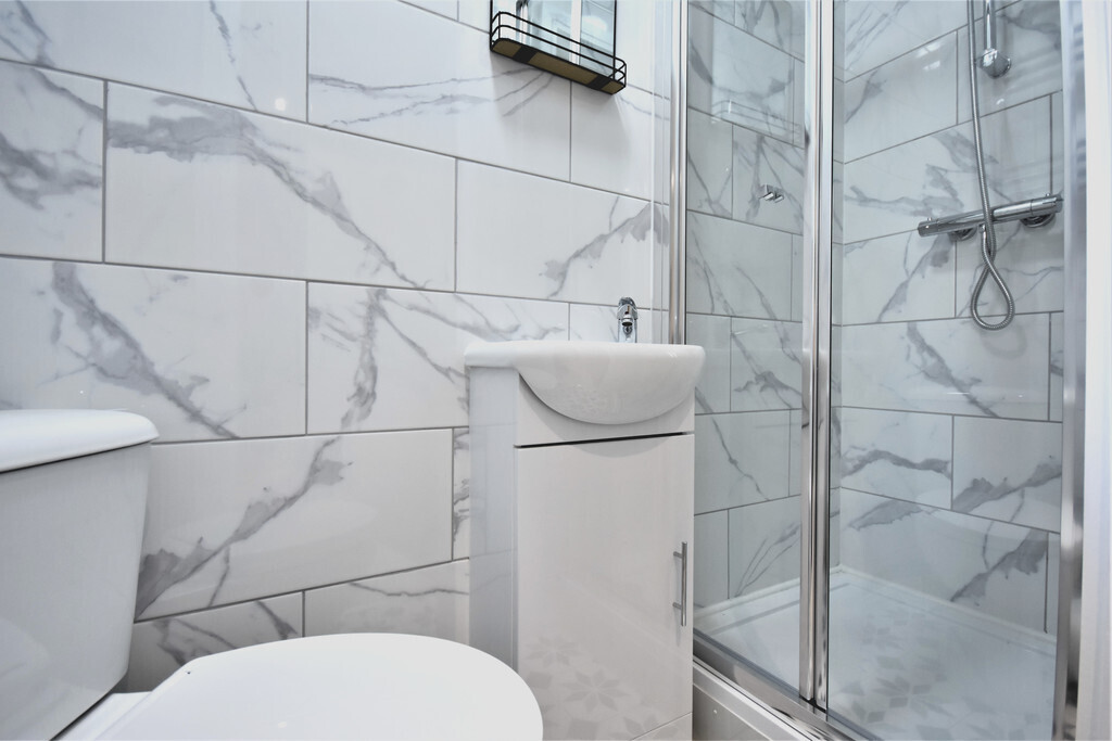 Room 4 of 5, Marlborough Road, Coventry, CV2 4EN Image 6