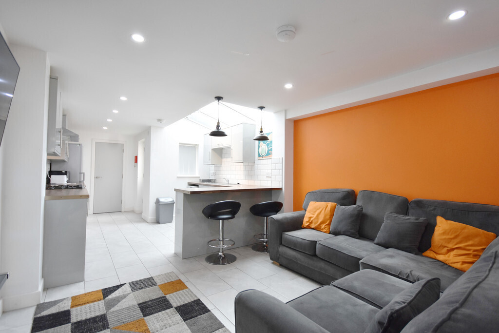 Room 3 of 5, St. Margaret Road, Coventry, CV1 2BT Image 1
