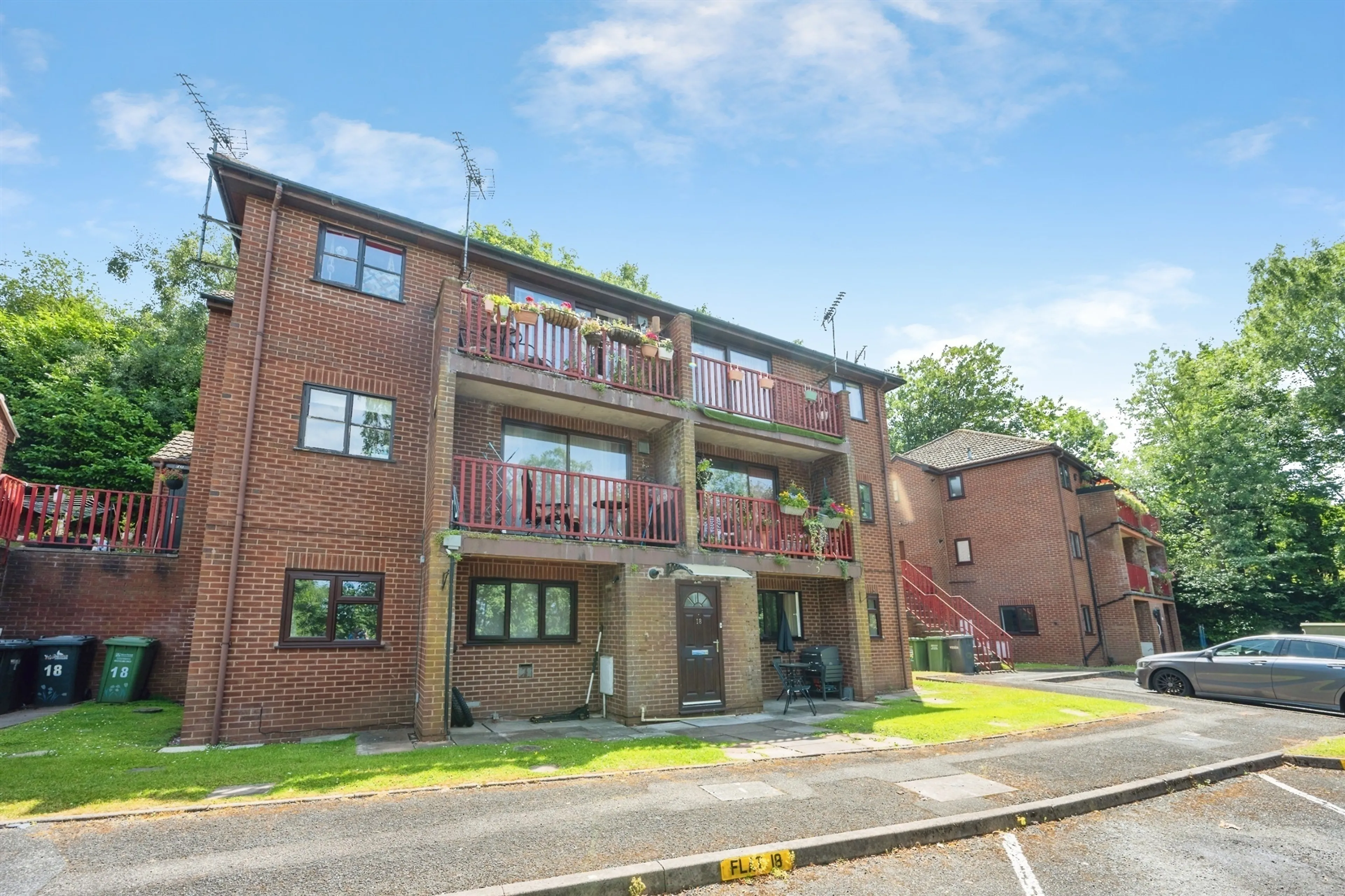 Property photo 0