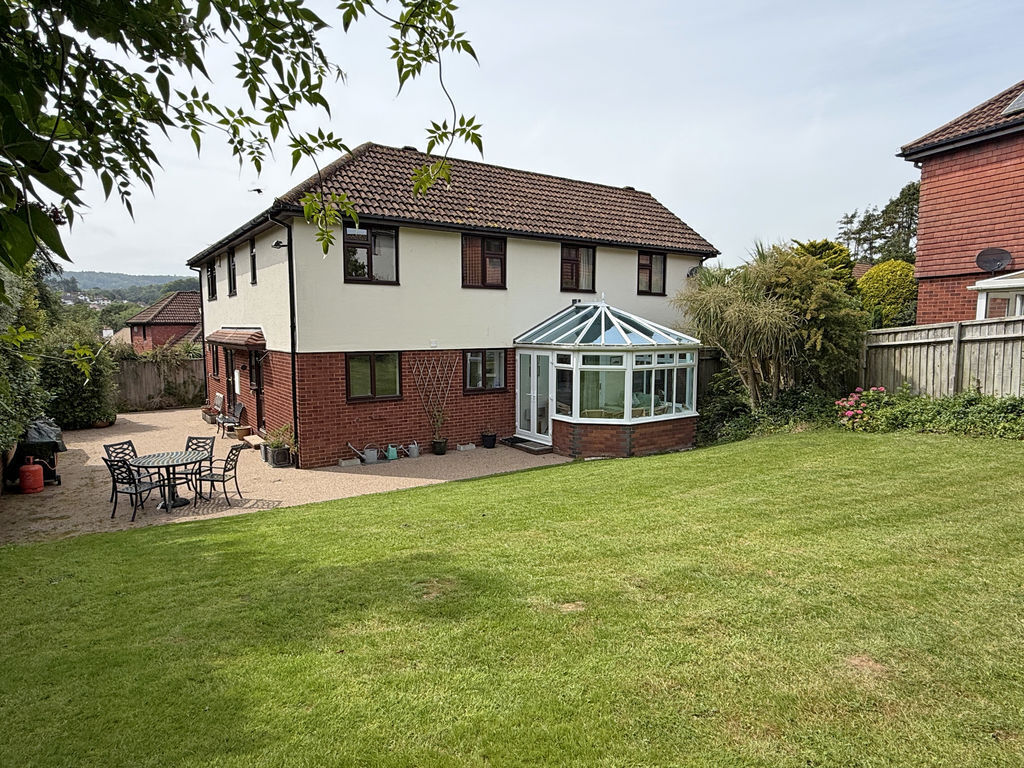 Meadow View Close, Sidmouth Image 2