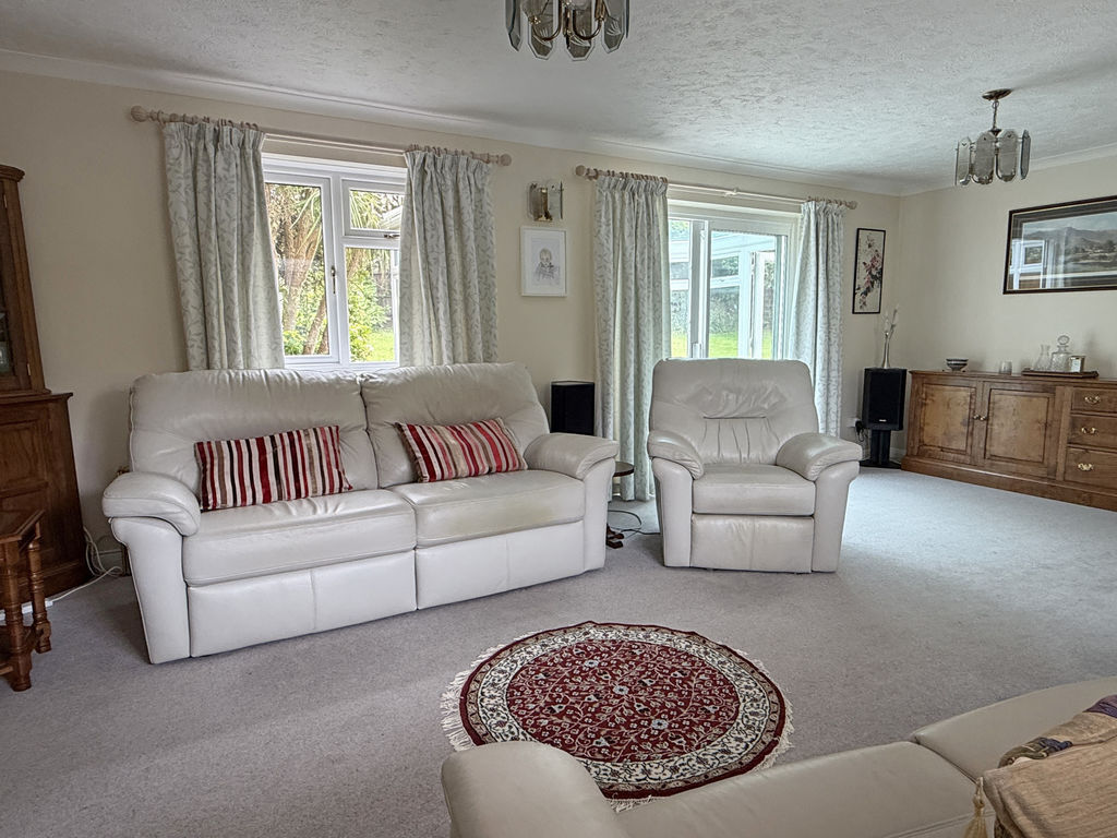 Meadow View Close, Sidmouth Image 10
