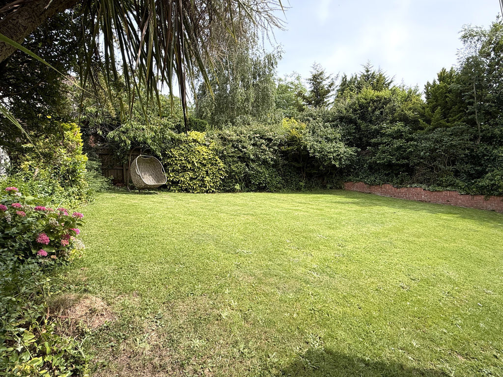 Meadow View Close, Sidmouth Image 21
