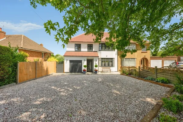 Kingscroft Road, Leatherhead, Surrey,...