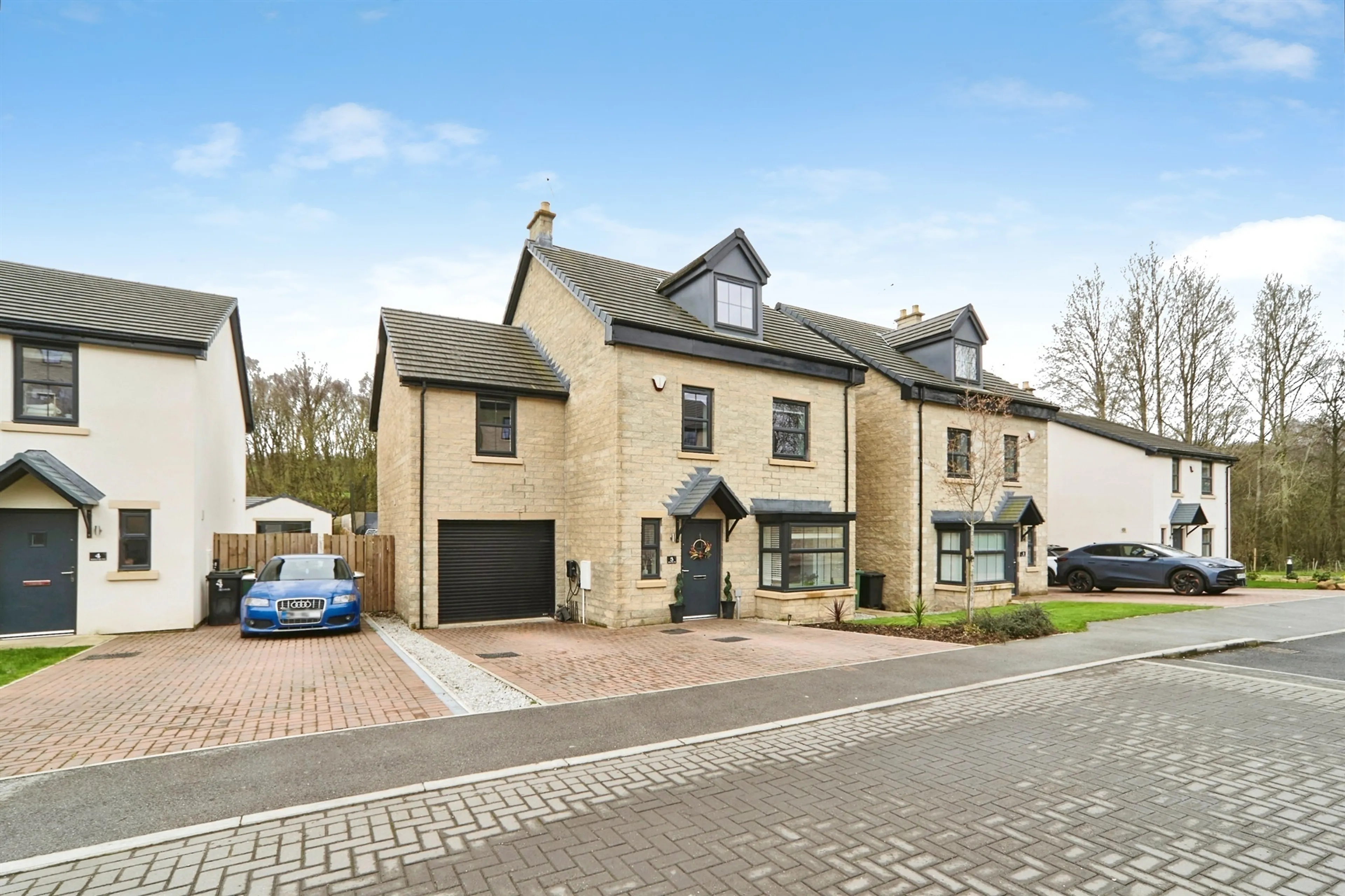 Property at South Park Vale, Pudsey