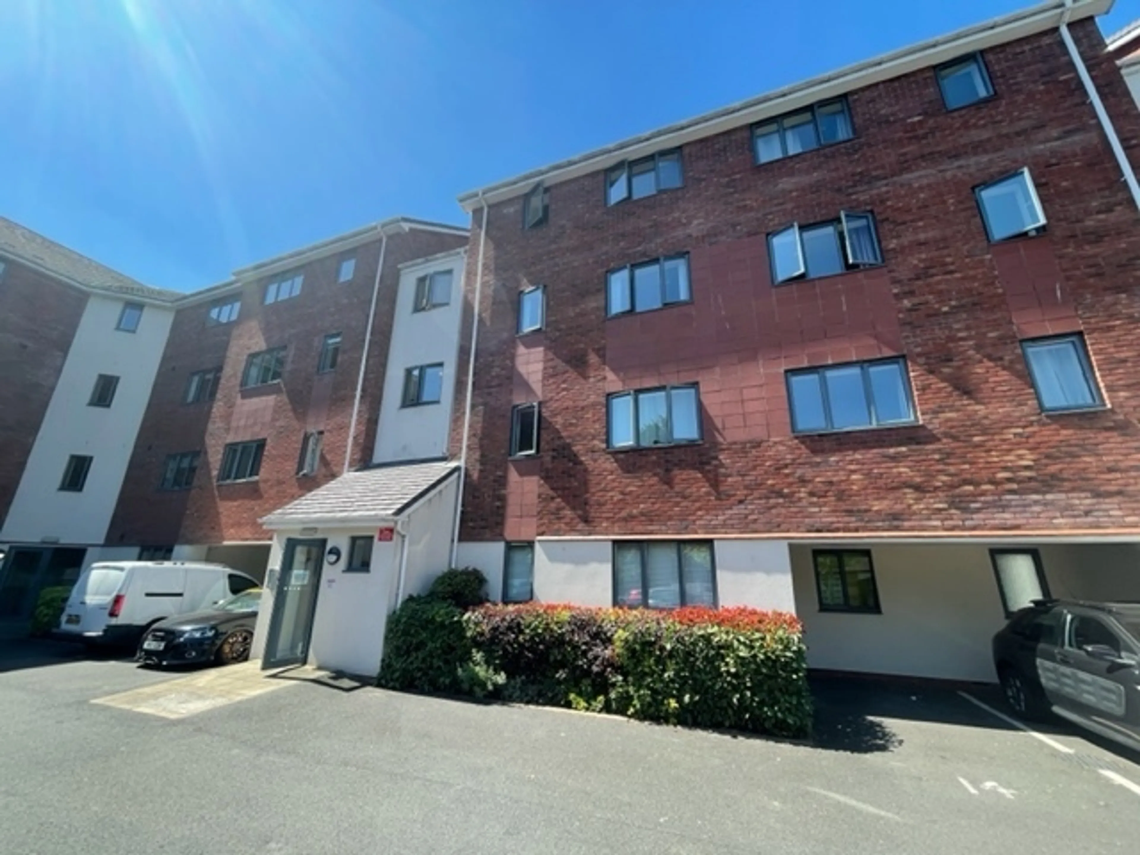 Property photo 0