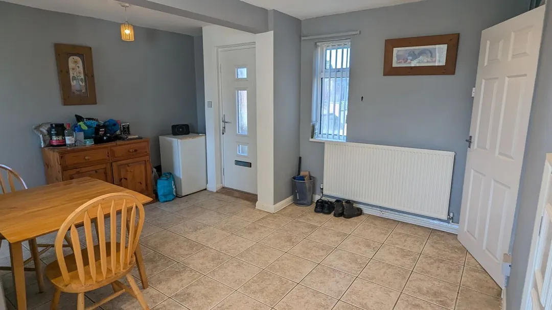 https://mr0.homeflow-assets.co.uk/files/photo/image/47730/3205/_x_/47866149.jpg