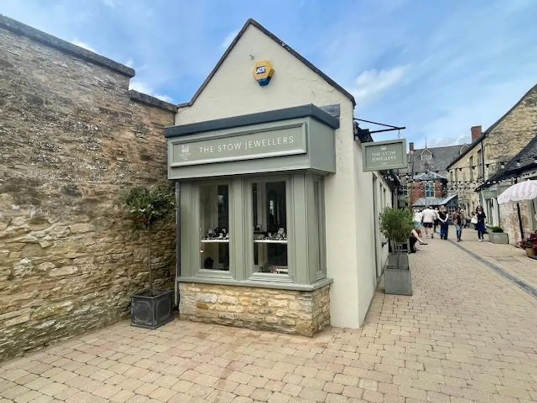 https://mr0.homeflow-assets.co.uk/files/photo/image/47730/6819/_x_/eDRq7r9WbUuKGNpsWMPyJA.jpg