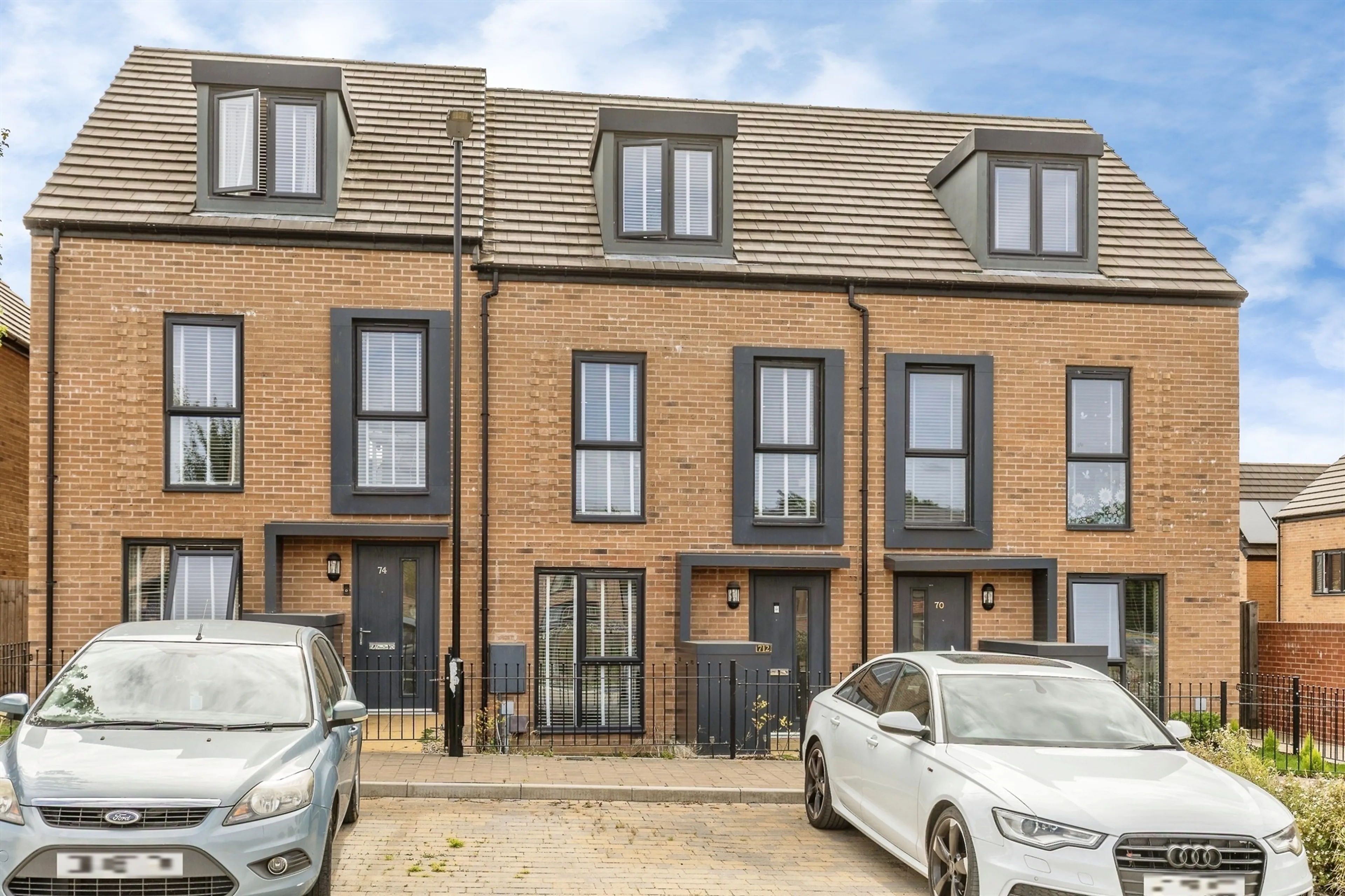 Property photo 0