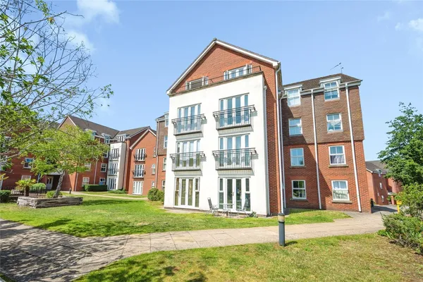 Birch Meadow Close, Warwick, CV34
