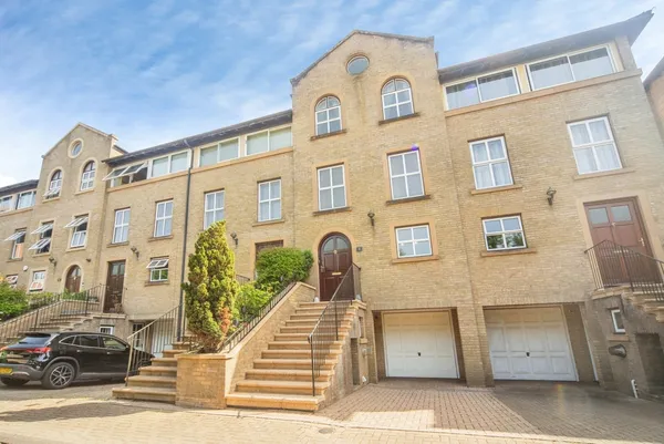 Andes Close, Ocean Village, Southampt...